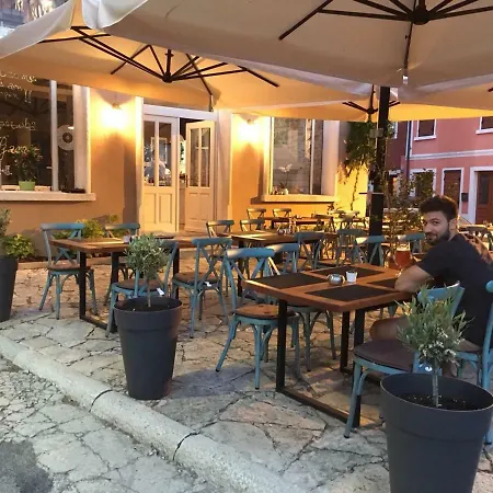 Galeb Holiday home *