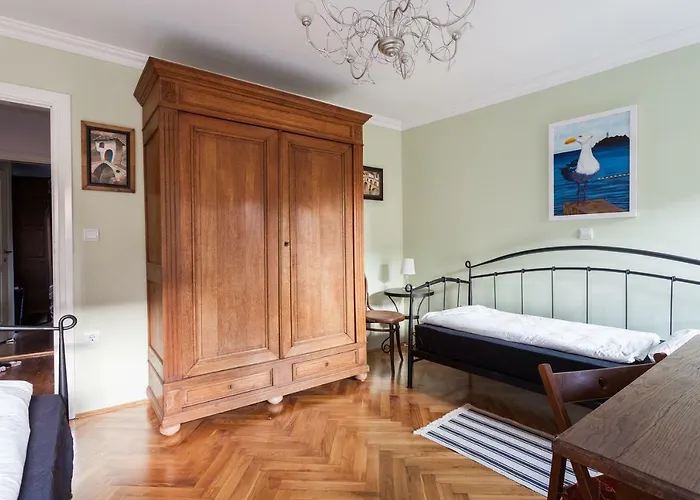 펜션 Galeb 브르사르